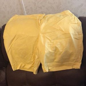 American Living Short Size 16